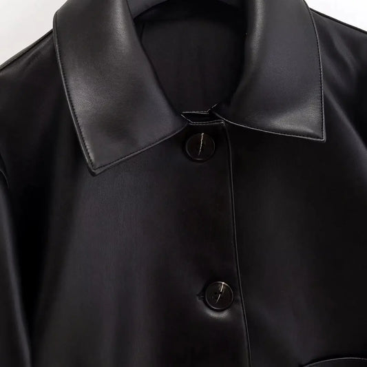 Chaqueta Elegancia Negra en Cuero